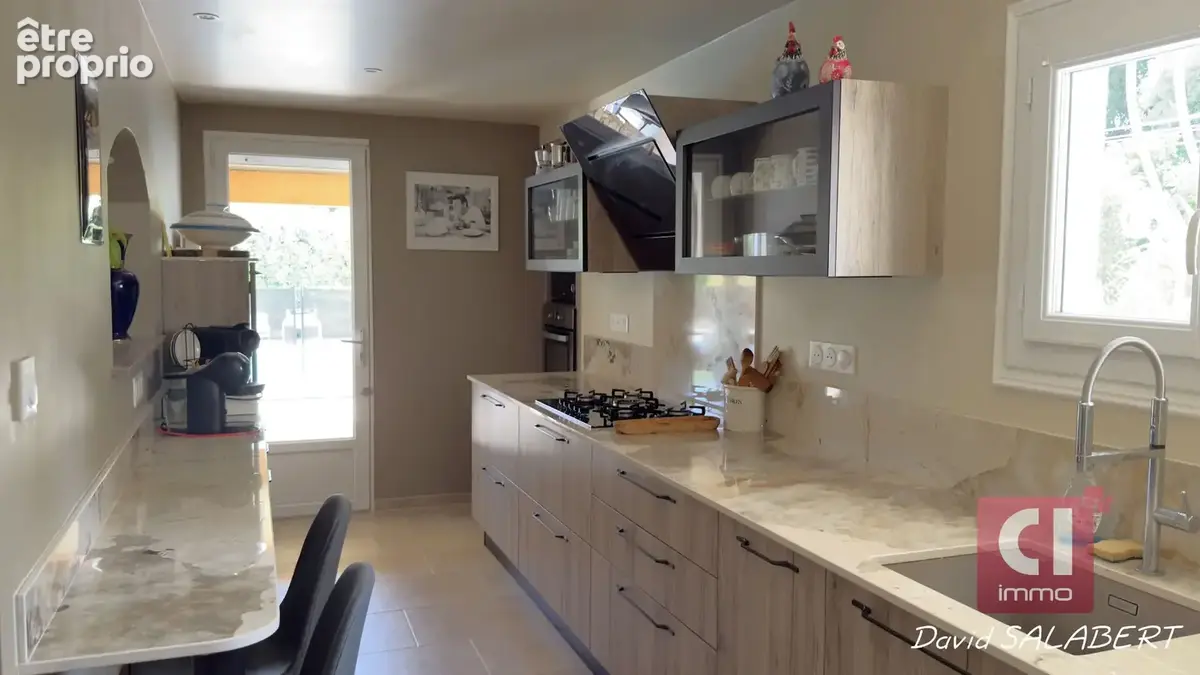 Villa à vendre à Garéoult avec piscine et appartement indépendant - photo 5