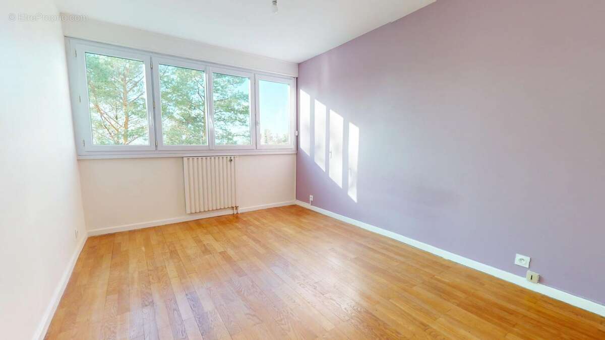 Appartement à SAINTE-FOY-LES-LYON