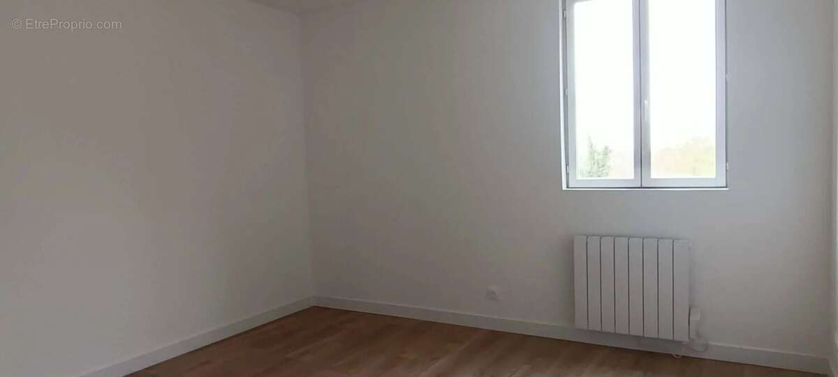 Maison à BAZOUGES-LA-PEROUSE