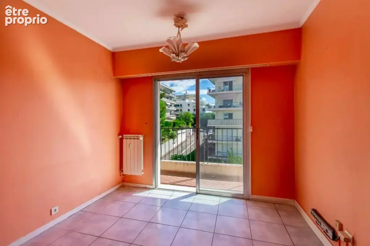 NICE-CIMIEZ-Dernier étage- T4 144m2 -Terrasse 380m2- Garave- cave - photo 17
