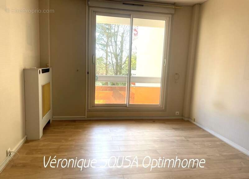Appartement à MAREIL-MARLY