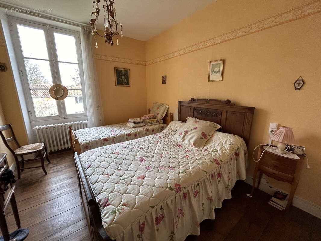 Maison à MASSIGNAC