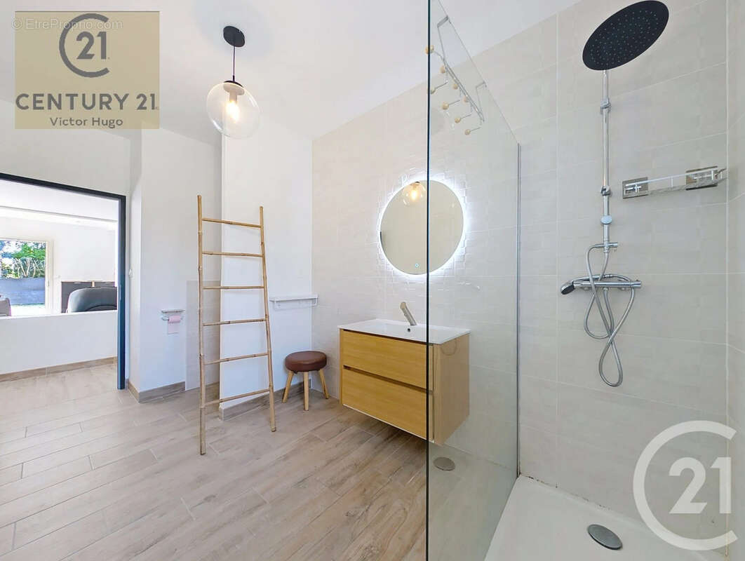 Maison 243 m² à Limoges  - photo 11