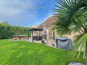 Maison à LA QUEUE-EN-BRIE