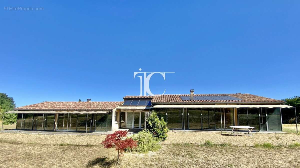 Secteur lussan, maison plain-pied 180m2 de conception bio-climatique, sur parcelle 6055m2 - photo 16
