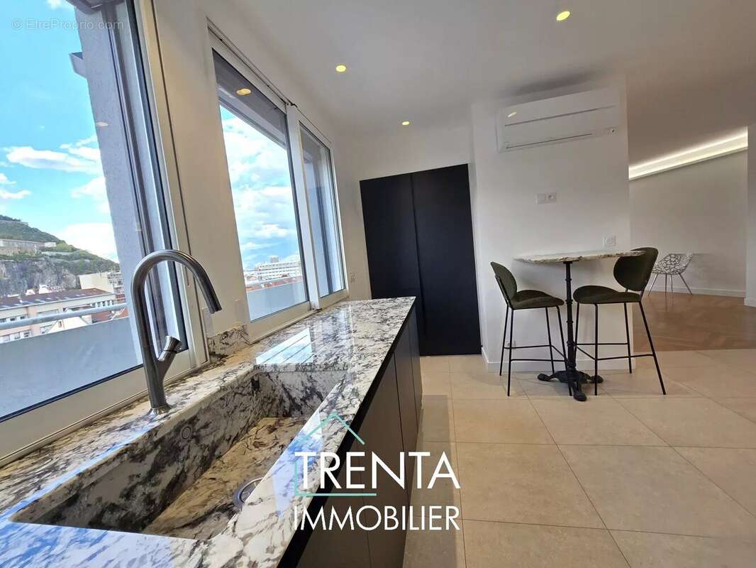 Appartement à GRENOBLE