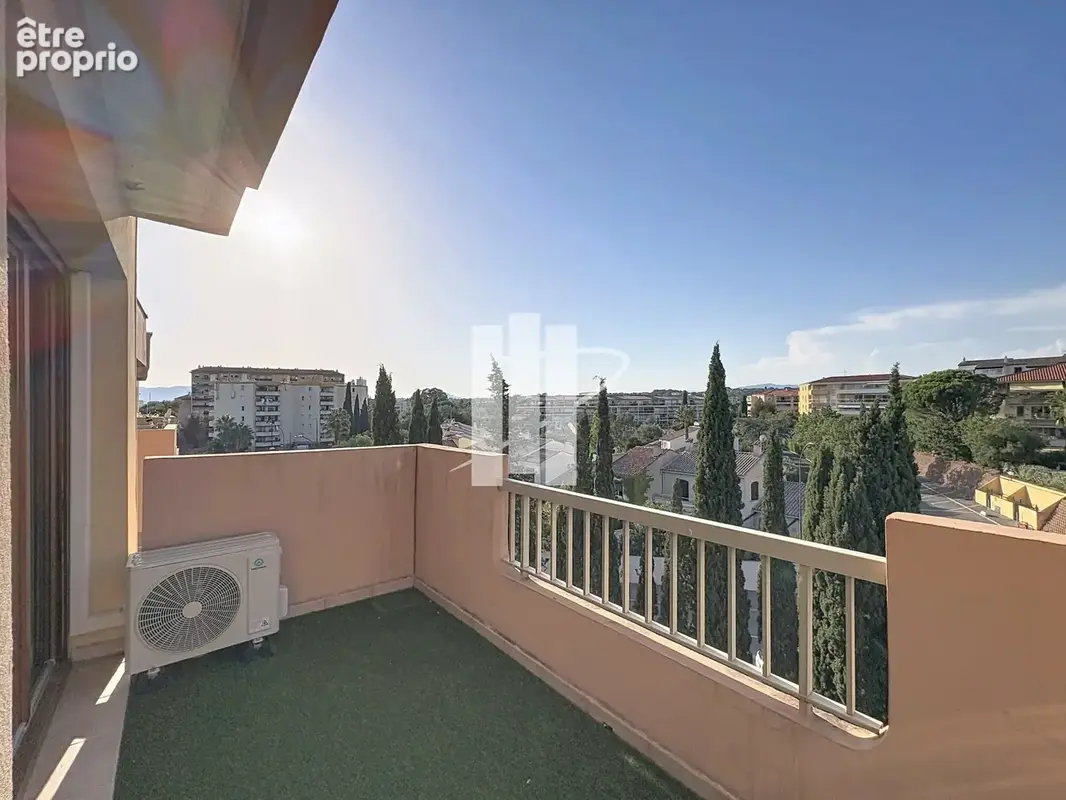 Appartement rénové en dernier étage - photo 7