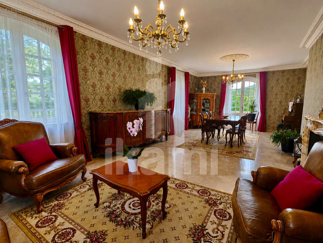 Maison à VILLEVOCANCE
