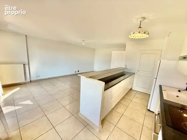 Exclusivité à FERNEY VOLTAIRE 01210, T3 76m2 avec balcon, cave et garage - photo 7