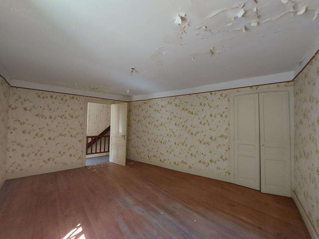 Maison de village 6P 147 m2 CHAMOUX-SUR-GELON (73390) - photo 12