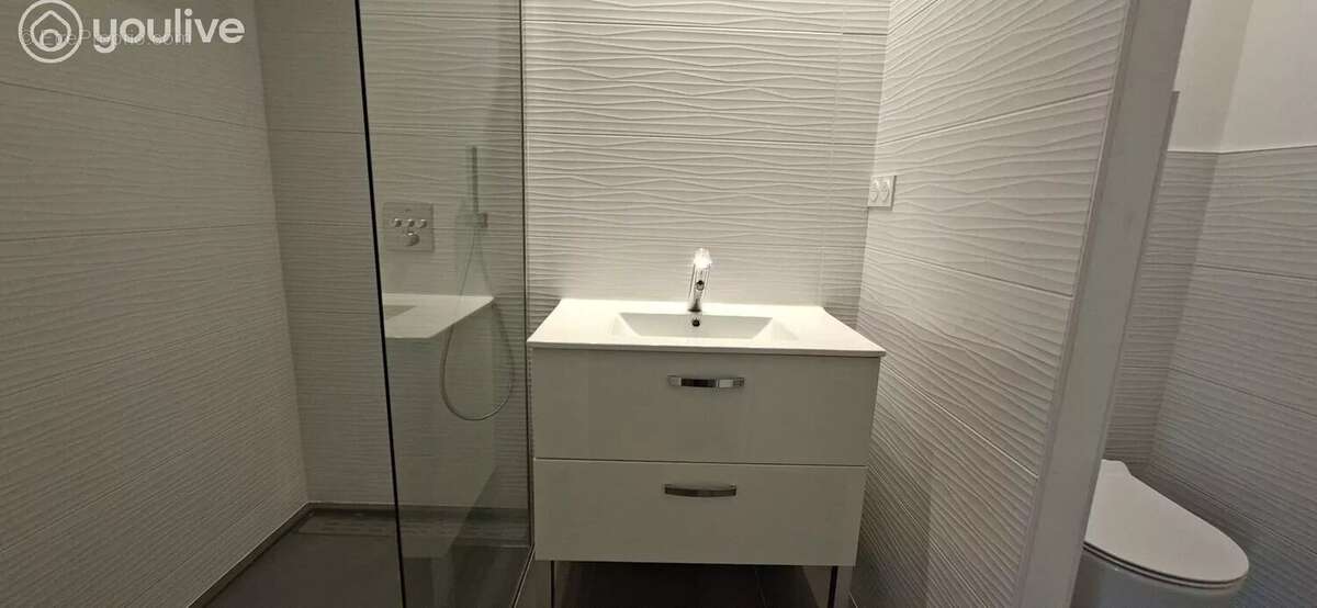 Appartement à BOHARS