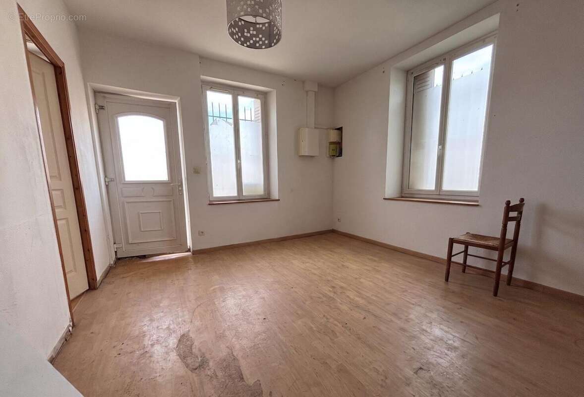 Appartement à SAINT-PAUL-LES-ROMANS