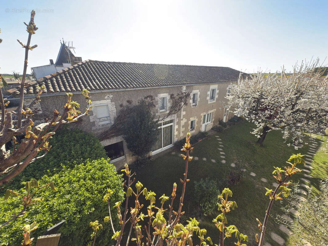 Maison à BOURGNEUF