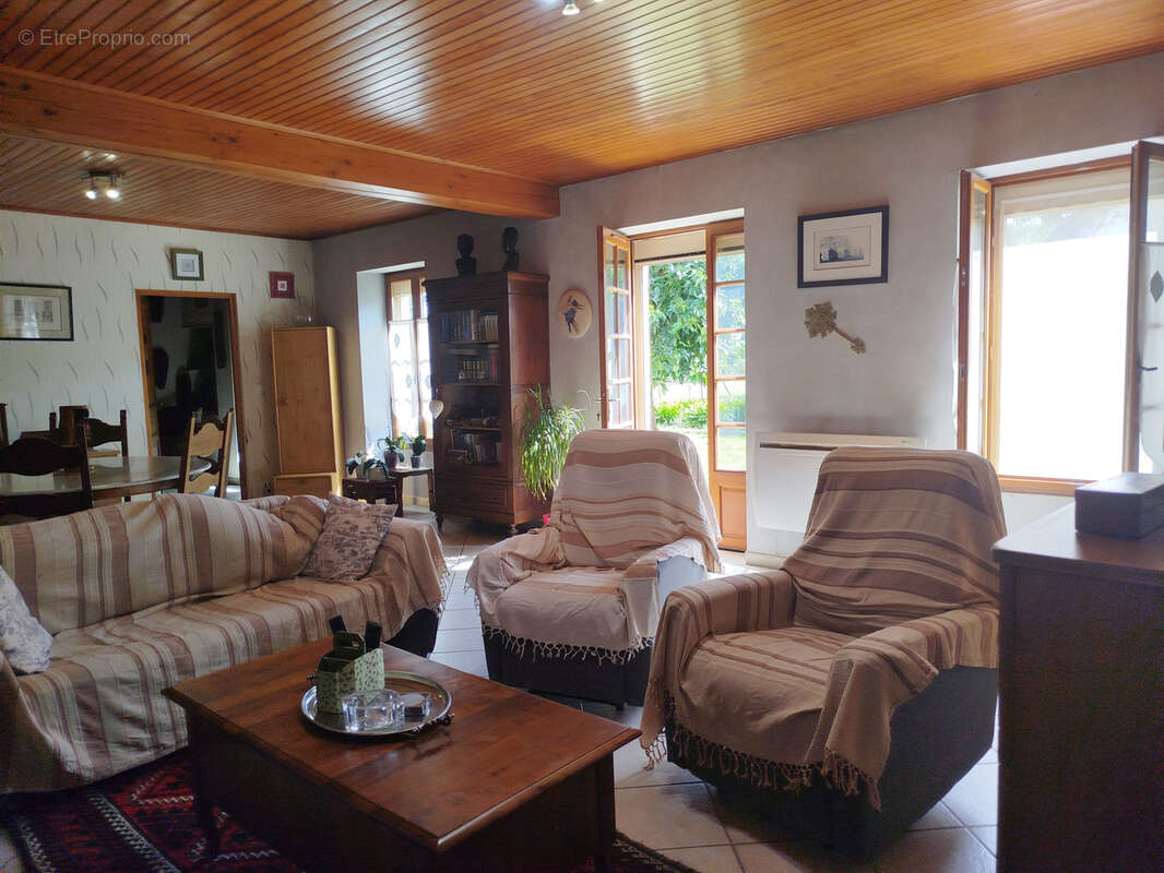 Maison à SOUSSAC