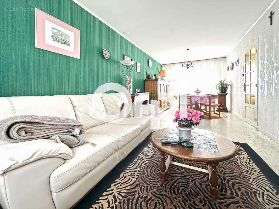 Maison 3 chambres, jardin, garage et sous/sol à Petite-Synthe (59640) - photo 2