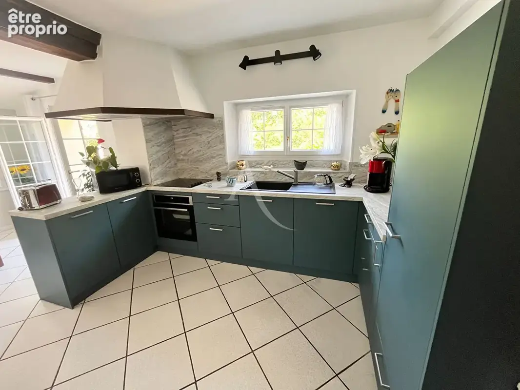 Maison familiale de 151 m² avec terrain à SAINTE-MESME - photo 6