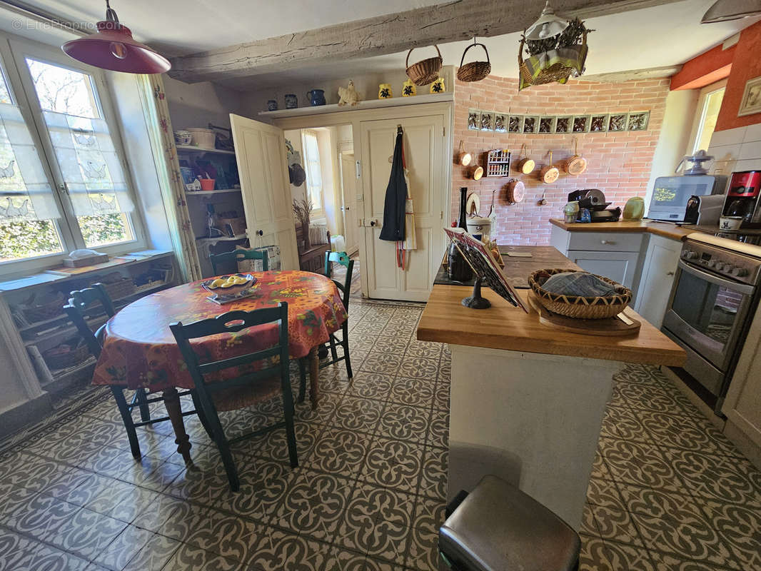 Maison à LIGNY-EN-BRIONNAIS