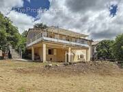 Maison à SAINTE-EULALIE-DE-CERNON