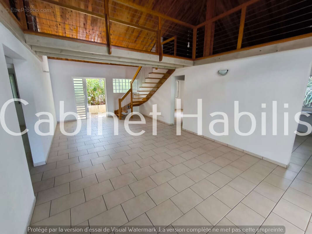 A vendre - maison de type t4 de 115.53 m2 environ - saint-pierre - 449 000 € - photo 6