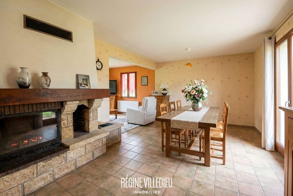 Maison à ACQUEVILLE