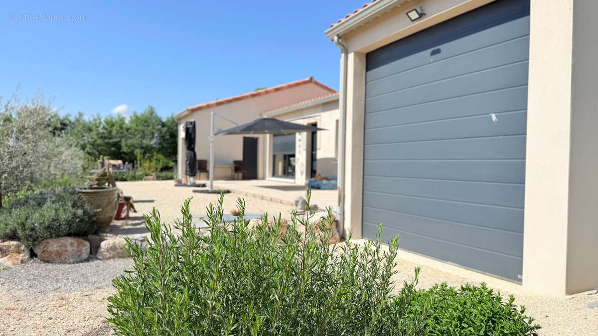Maison récente de plain-pied – Division parcellaire autorisée – environnement privilégié - photo 12
