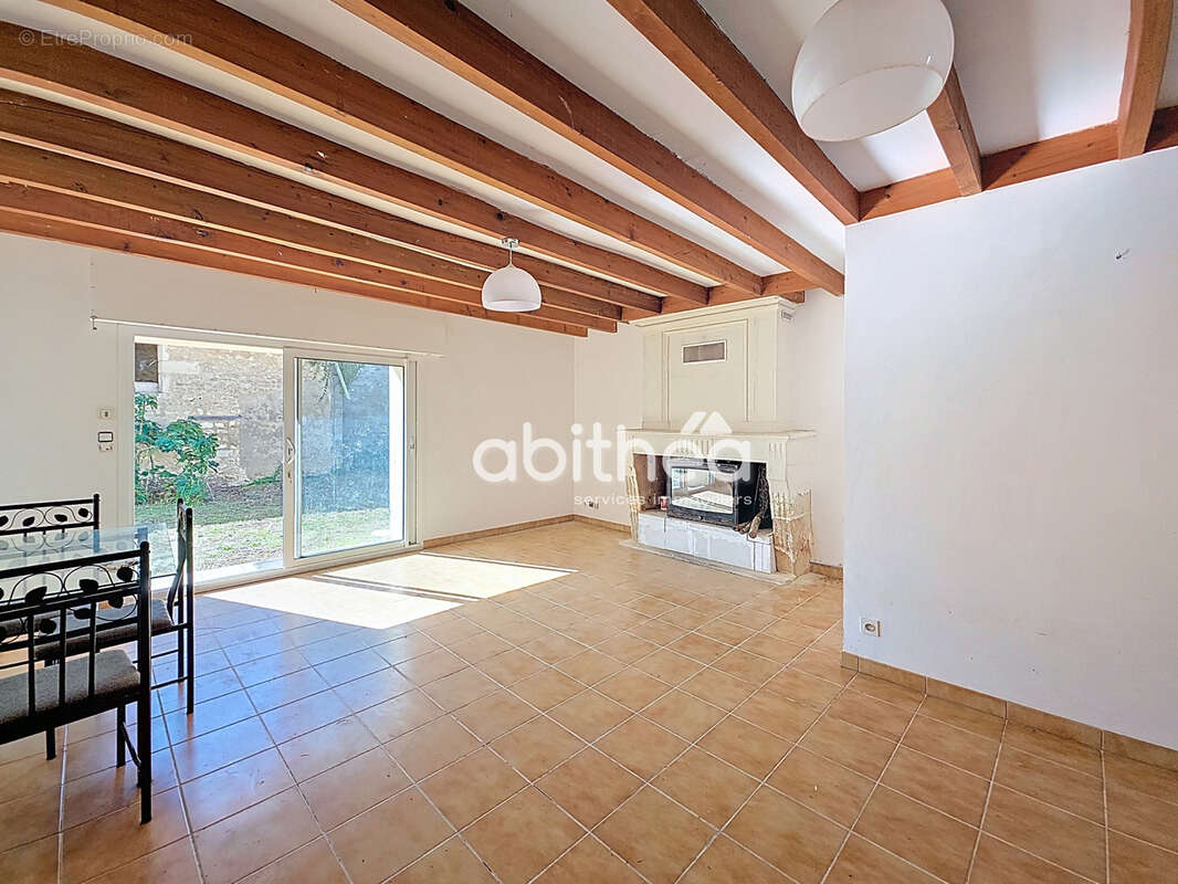 Maison à SAINT-GERMAIN-DU-SEUDRE