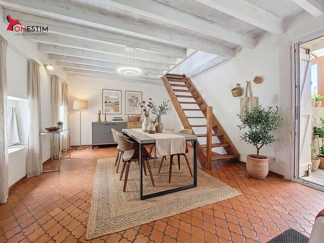 Maison à SAINT-GEORGES-HAUTE-VILLE