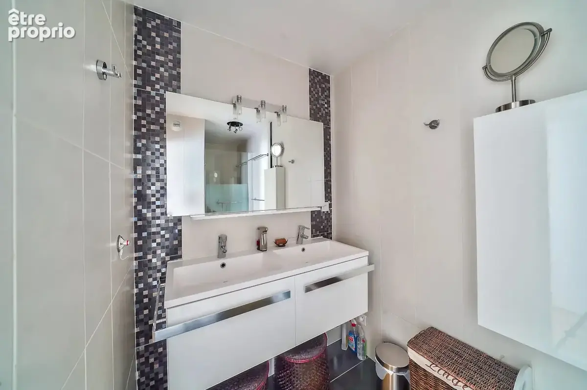 Appartement 4 pièces  - 85 m2 avec balcon - RARE - photo 11
