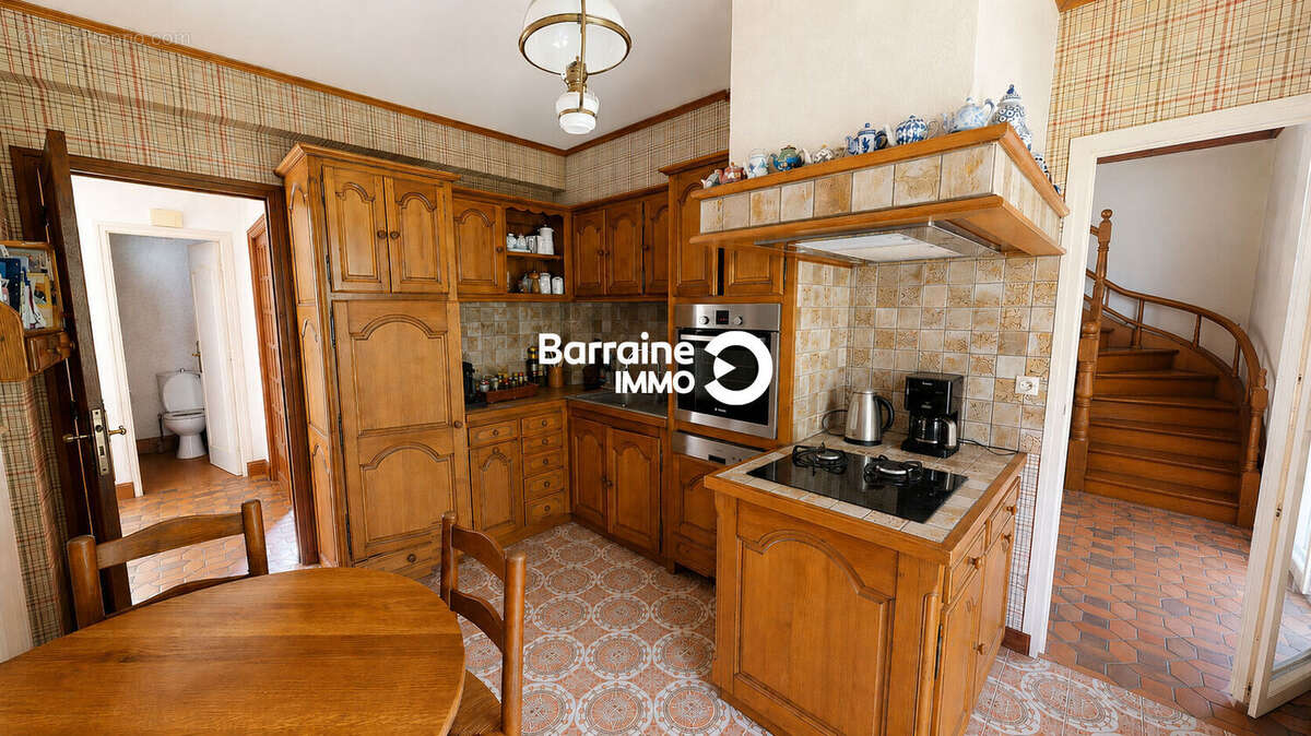 A vendre brest lambezellec maison t6 140m² 4 chambres terrain de 480m² sous-sol complet - photo 4