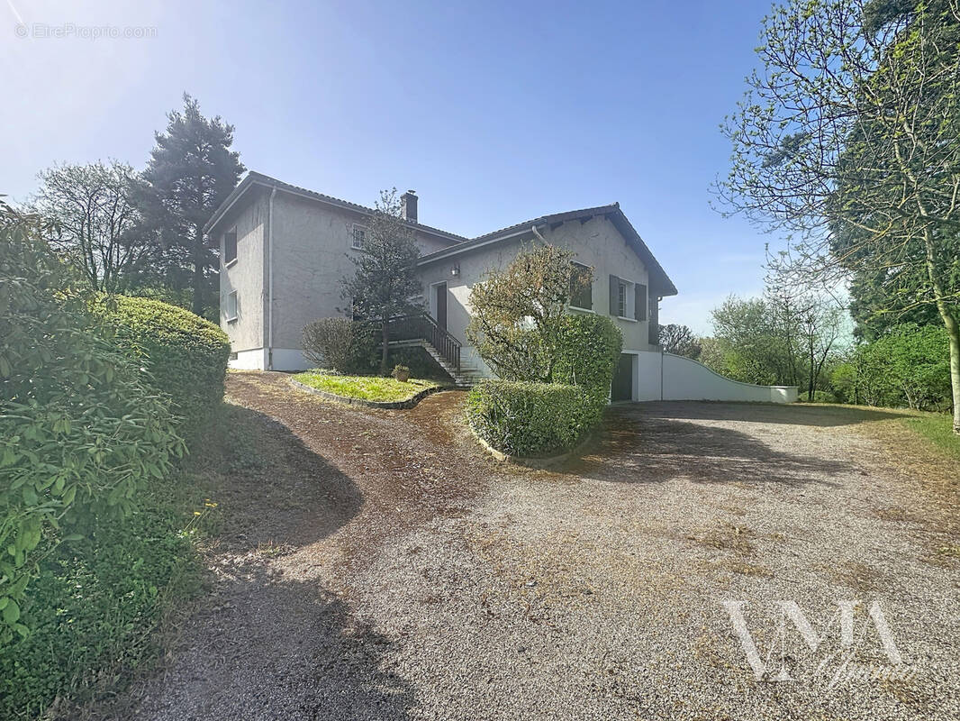 Maison à SAINTE-FOY-L'ARGENTIERE