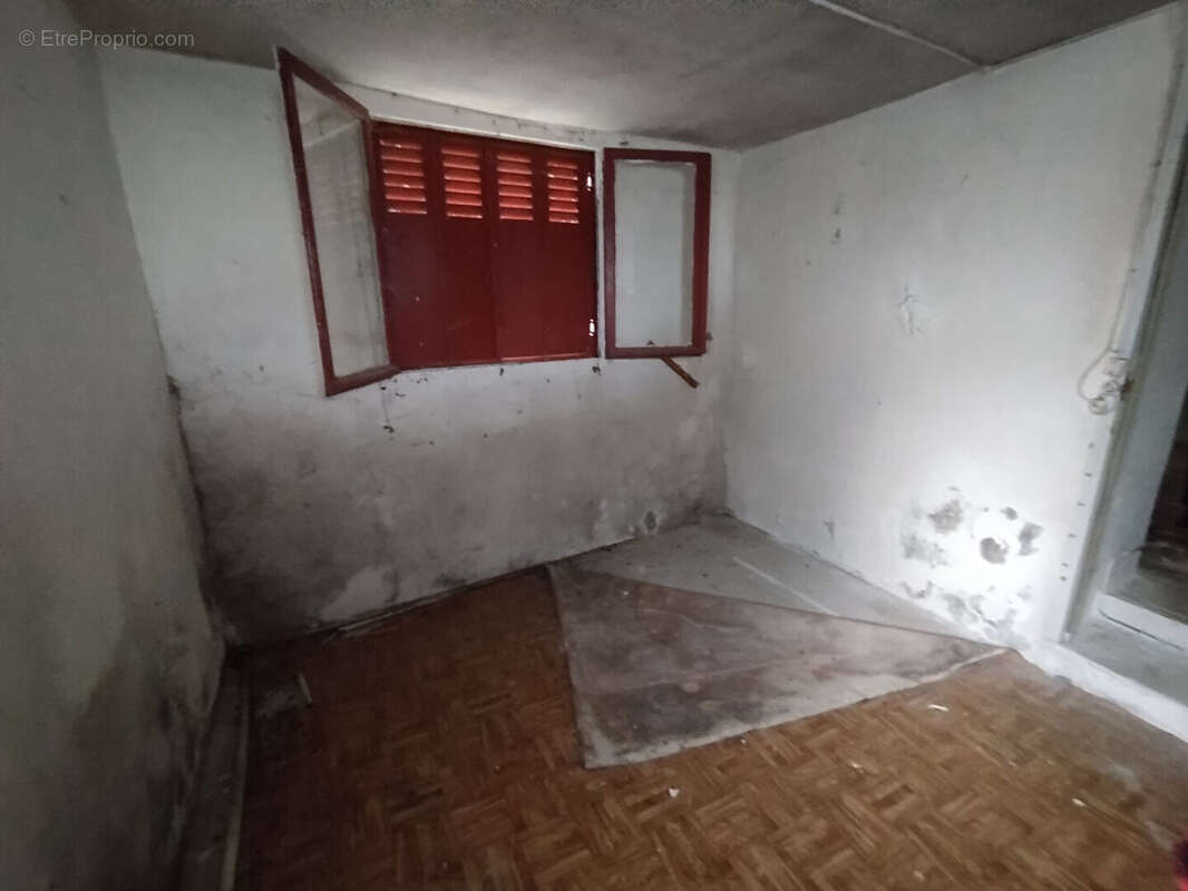 Maison à GREEZ-SUR-ROC