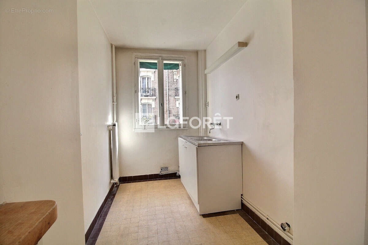 Appartement à LA GARENNE-COLOMBES