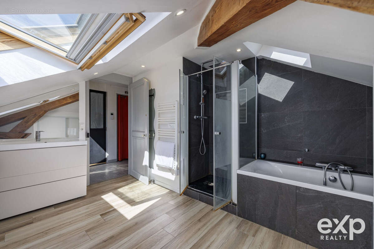 Appartement à EVIAN-LES-BAINS