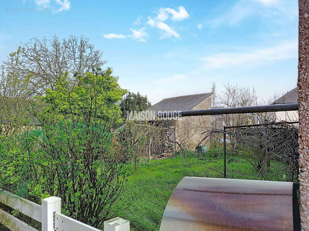 Terrain avec bâtiment   Centre bourg de Saint-Brice-en-Coglès - photo 2