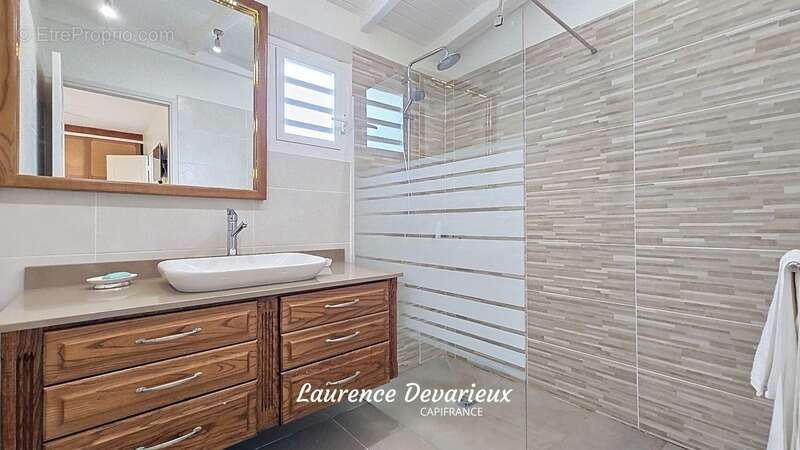 Maison à vendre 4 pièces VUE MER Saint François (971) - photo 9