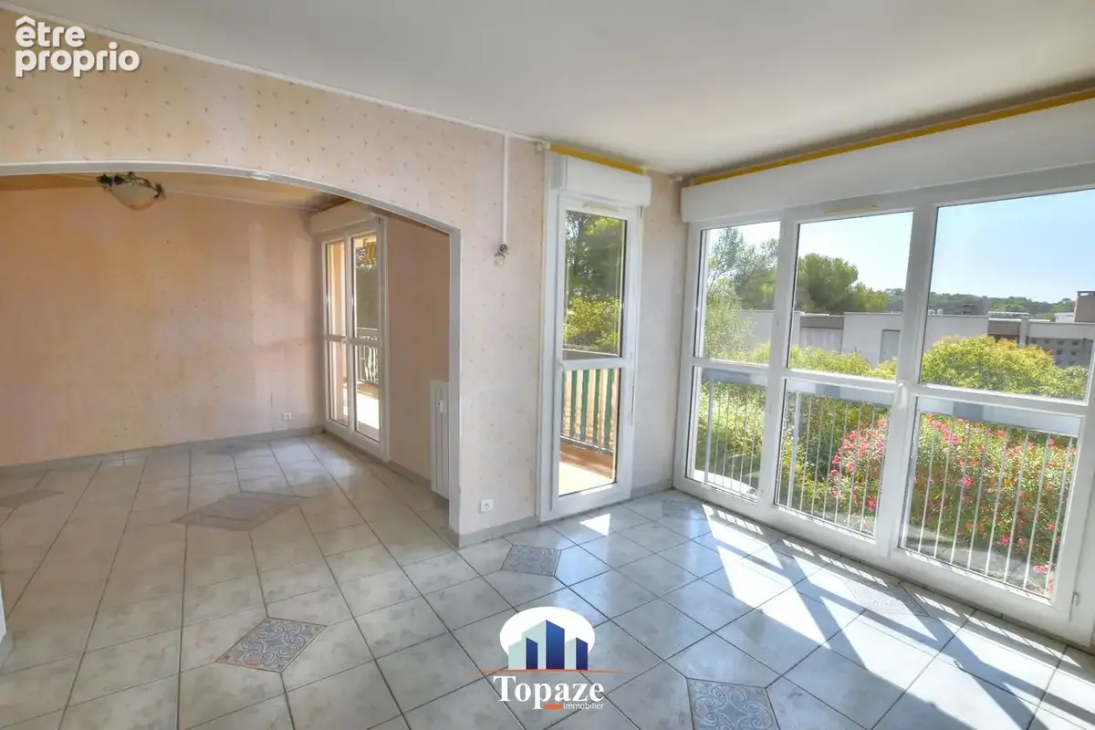 Appartement 4 pièces 91 m² à vendre à Saint-Raphael (83700) - photo 3
