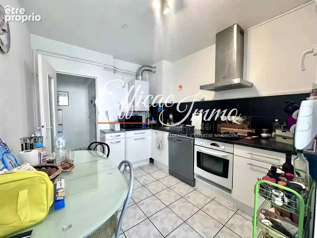 Perpignan Sud – Appartement 3 pièces rénové de 84 m² avec loggias et cave - photo 12