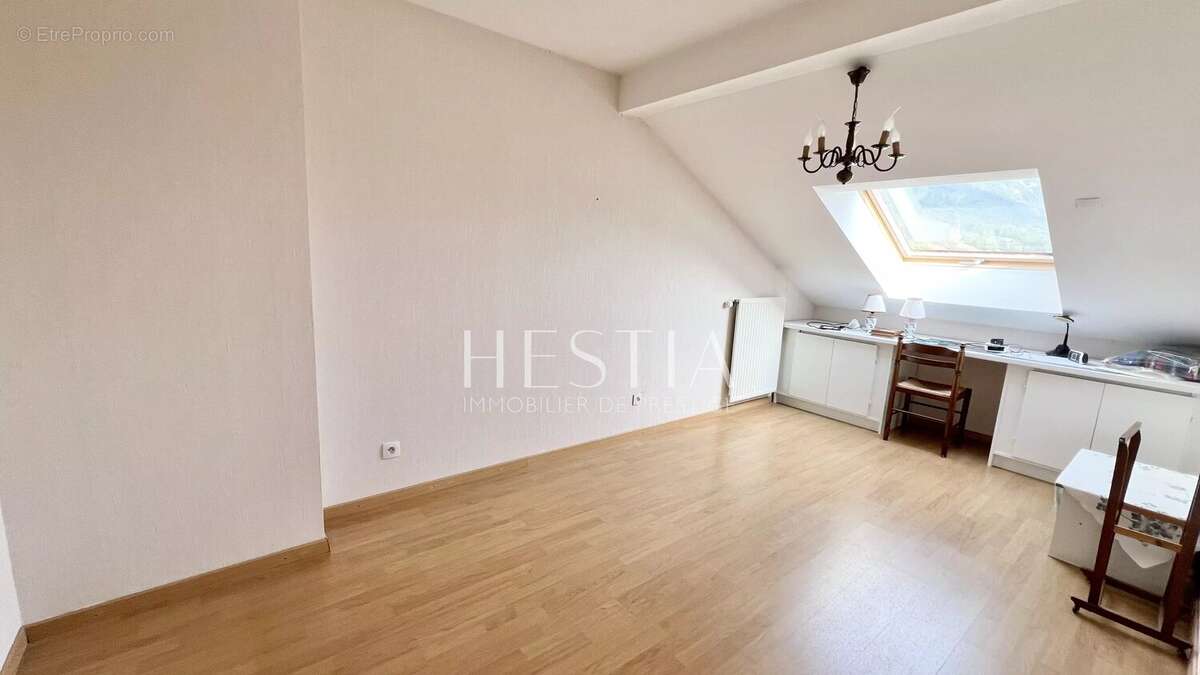 Appartement à LE BOURGET-DU-LAC