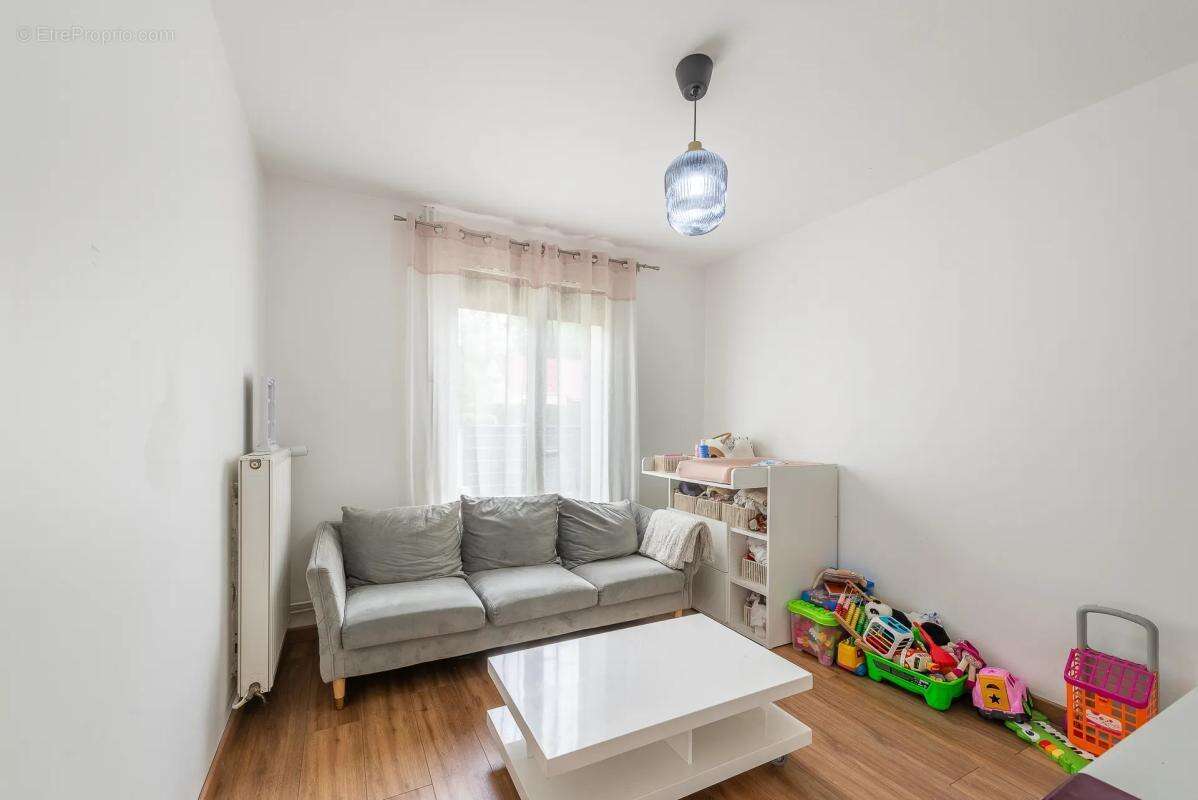 Maison de 7 pièces de 187 m² à Dammartin-en-Goële - photo 12
