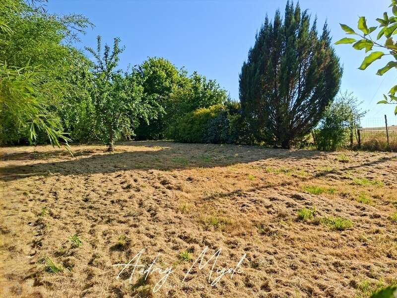Propriété en pierre 8 pièces, 5 chambres, dépendances, piscine, terrain 7800m² - photo 21