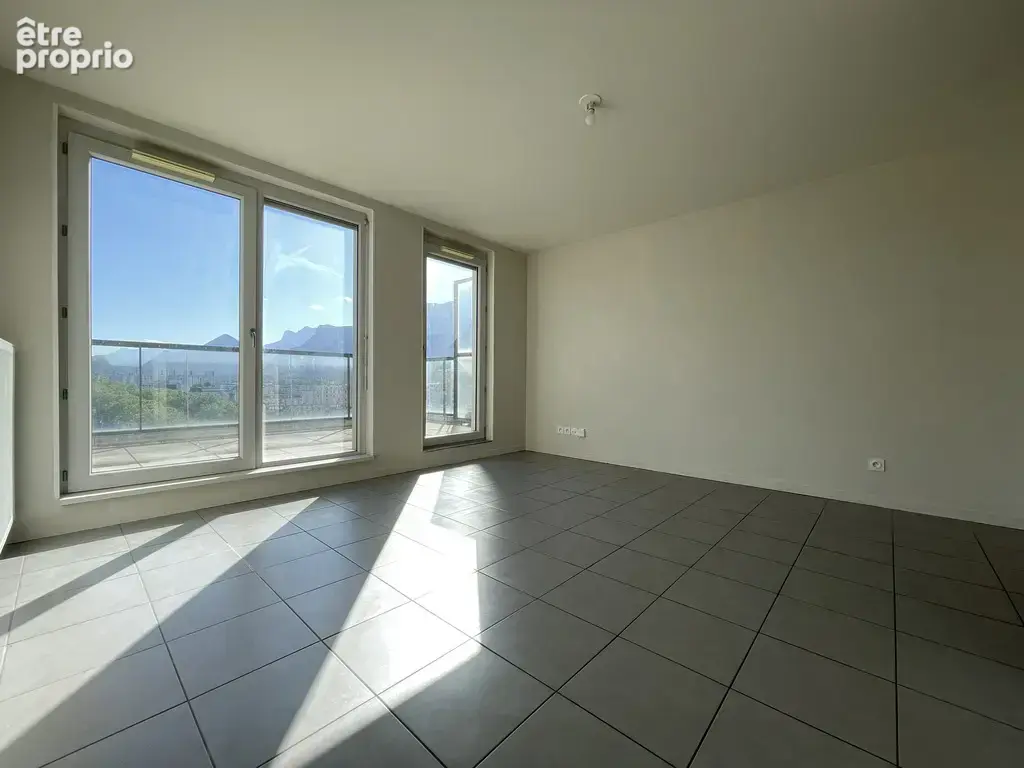 Appartement T3 terrasse et garage - photo 6