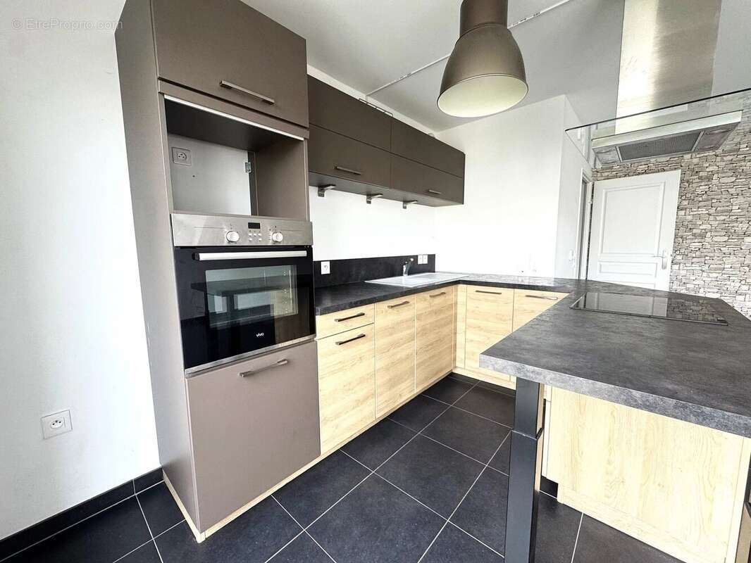 Appartement à LE PLESSIS-TREVISE