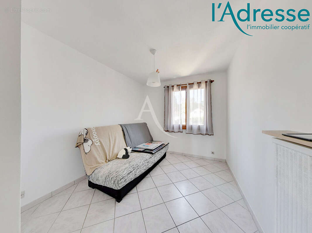 Maison Neuilly Sur Marne 6 pièces DE 140M²  !!! - photo 8