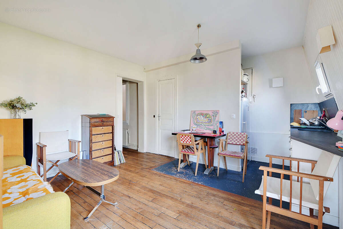 Appartement à PARIS-18E