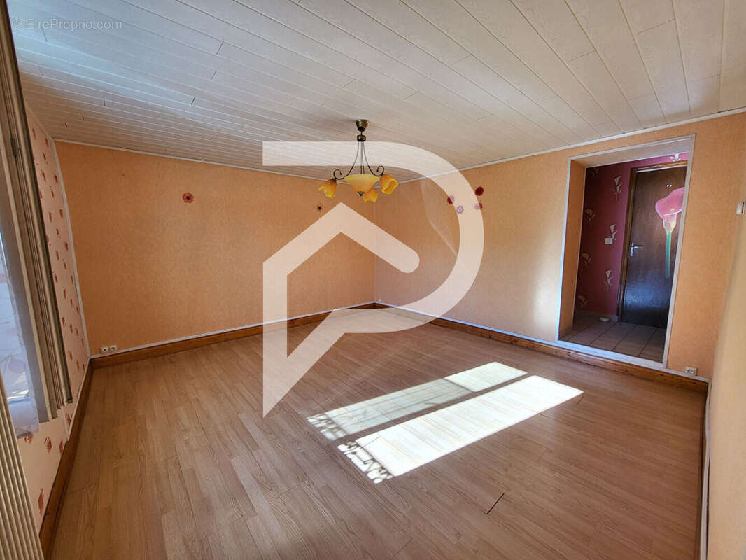 Maison Dommartin Le Saint Pere 4 pièce(s) - photo 11