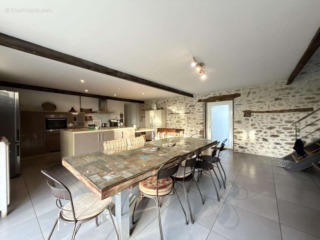 Maison à SAINT-AUBIN-D'AUBIGNE