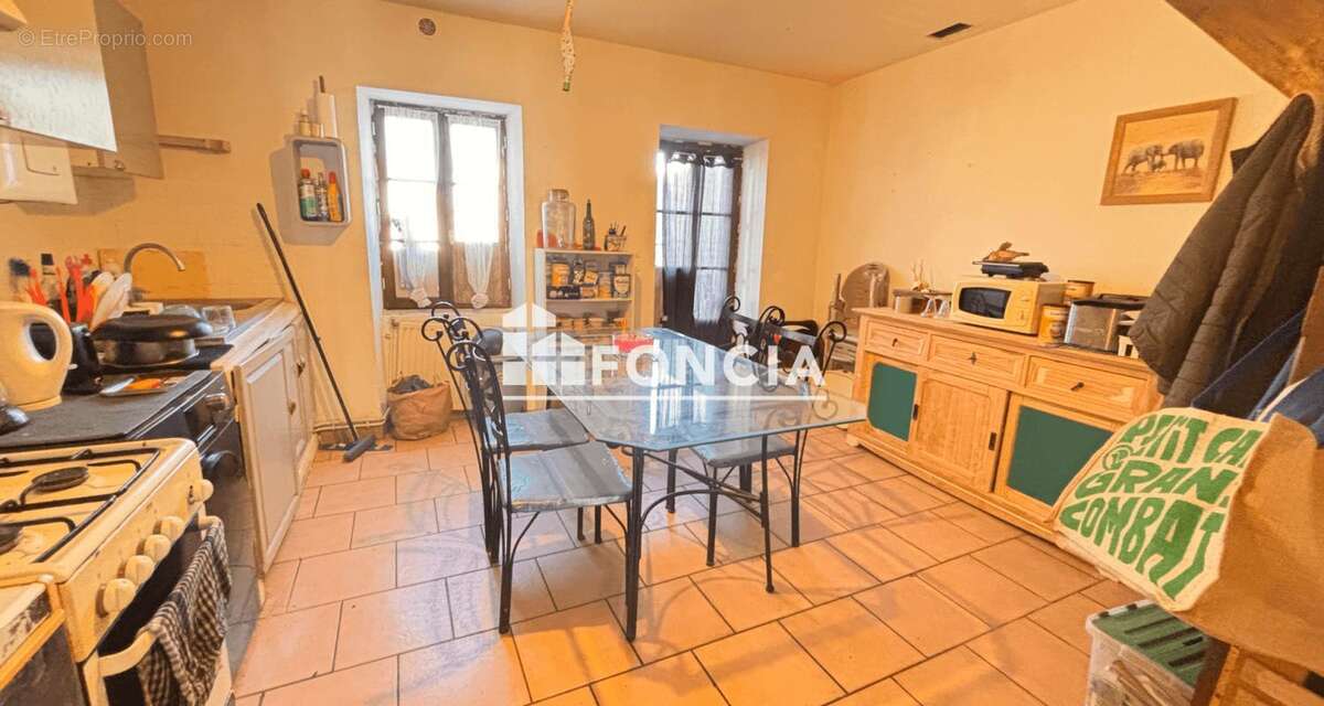 Appartement à TONNAY-BOUTONNE