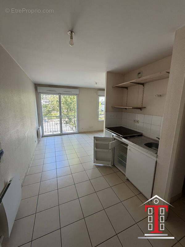 Appartement à LES PONTS-DE-CE