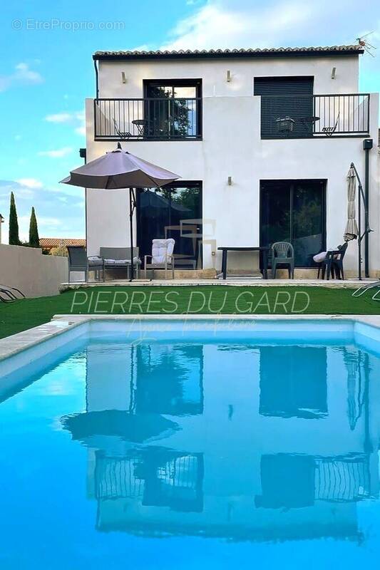 Maison à UZES