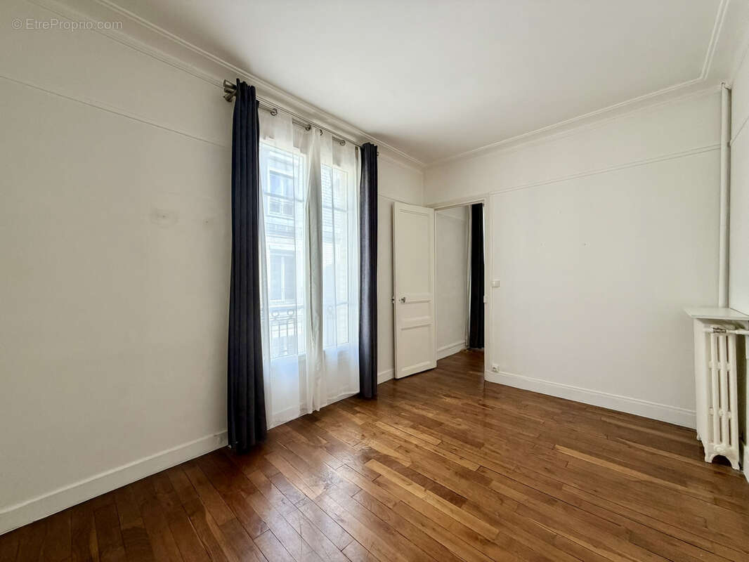 Appartement à PARIS-12E